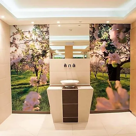 Boutique Erla ホテル 4*