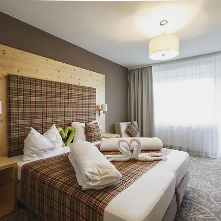 Hotel Boutique Erla 4*